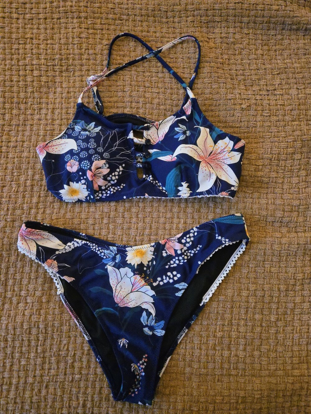 Cupshe Navy Floral Two-Piece Swim Set Size M
